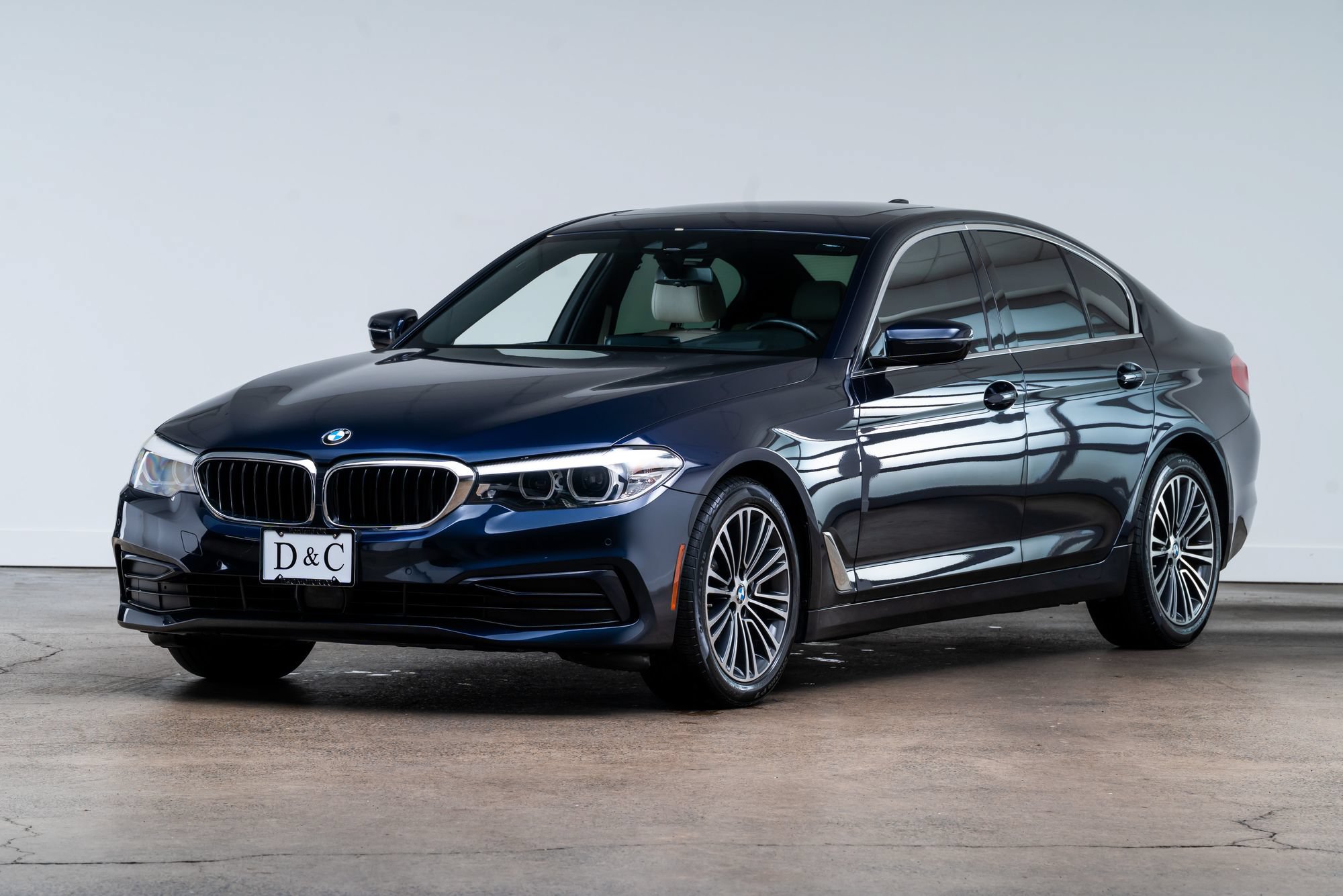 Used 2019 BMW 530i RWD image 3