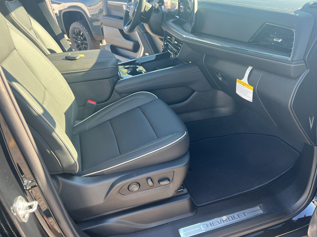 New 2025 Chevrolet Tahoe Premier w/ Sun And Tow Package image 23