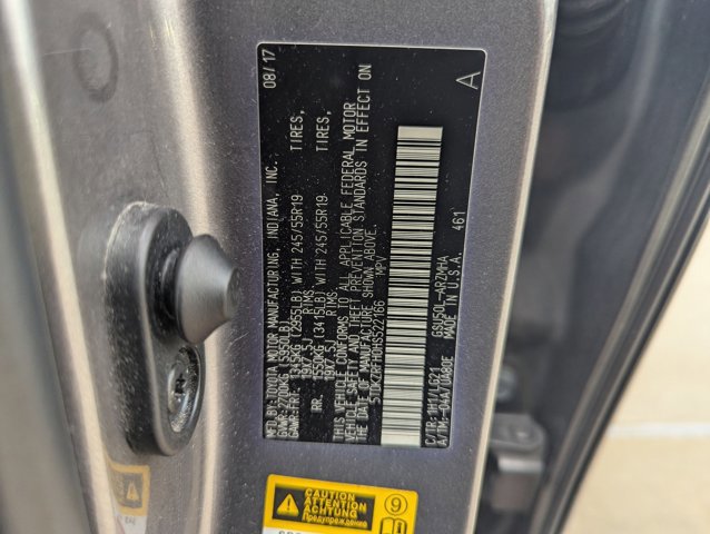 Used 2017 Toyota Highlander SE FWD image 18