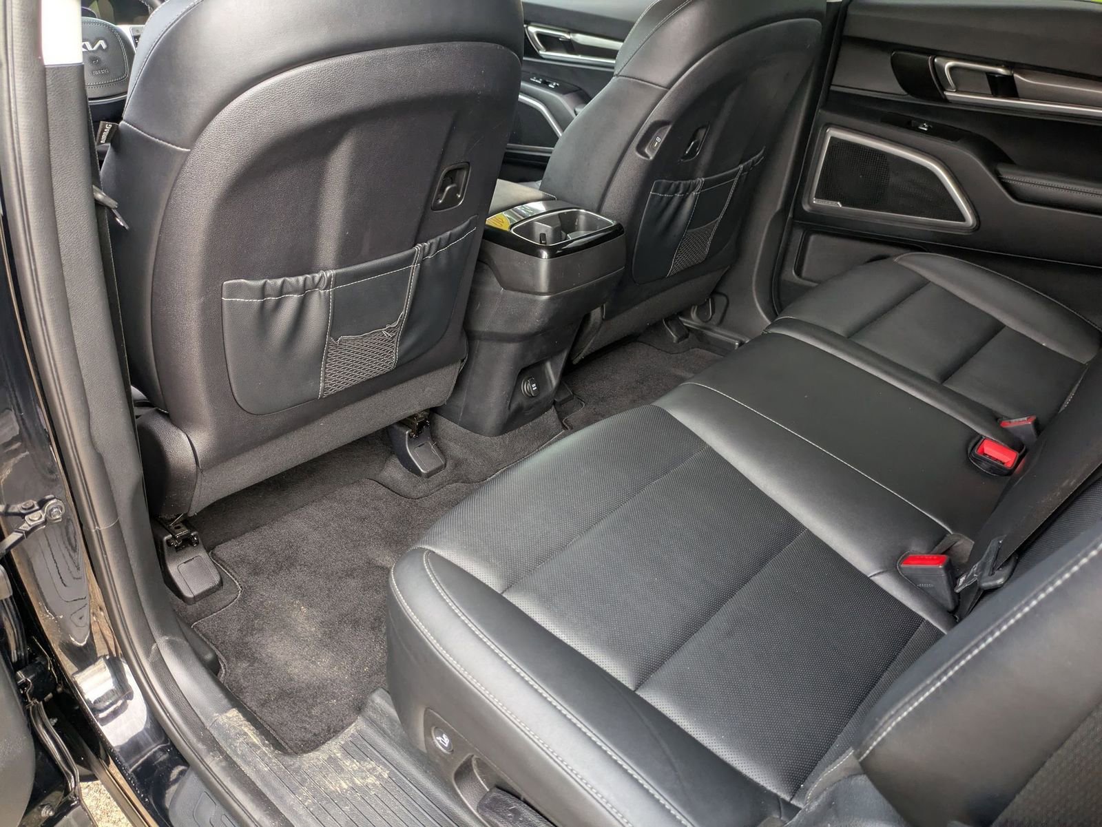 Used 2023 Kia Telluride LX image 35