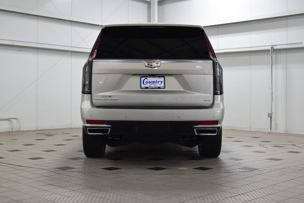 Used 2023 Cadillac Escalade Premium Luxury Platinum AWD/4WD image 7