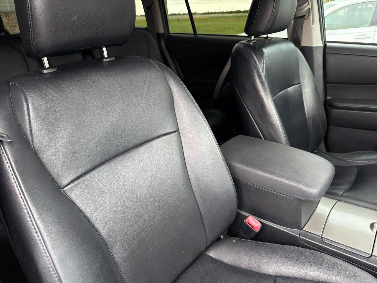 Used 2012 Toyota Highlander SE w/ Tow Pkg AWD/4WD image 50