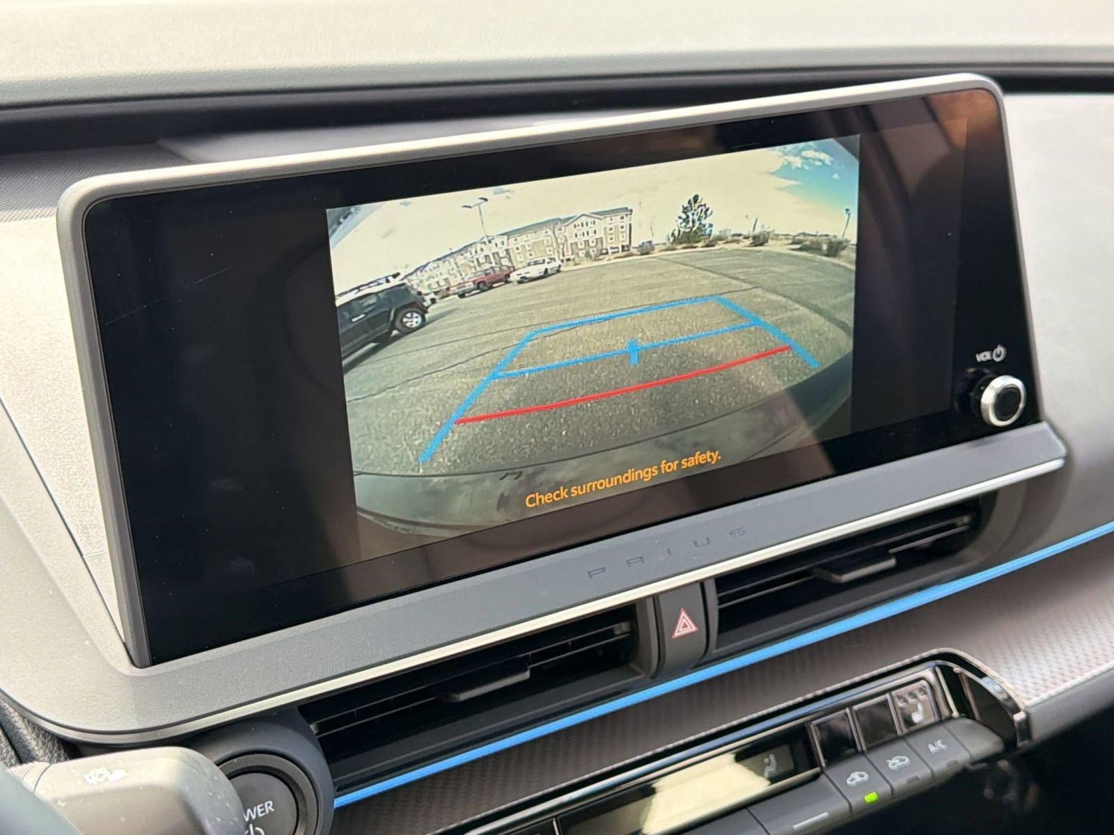 Used 2025 Toyota Prius XLE image 25