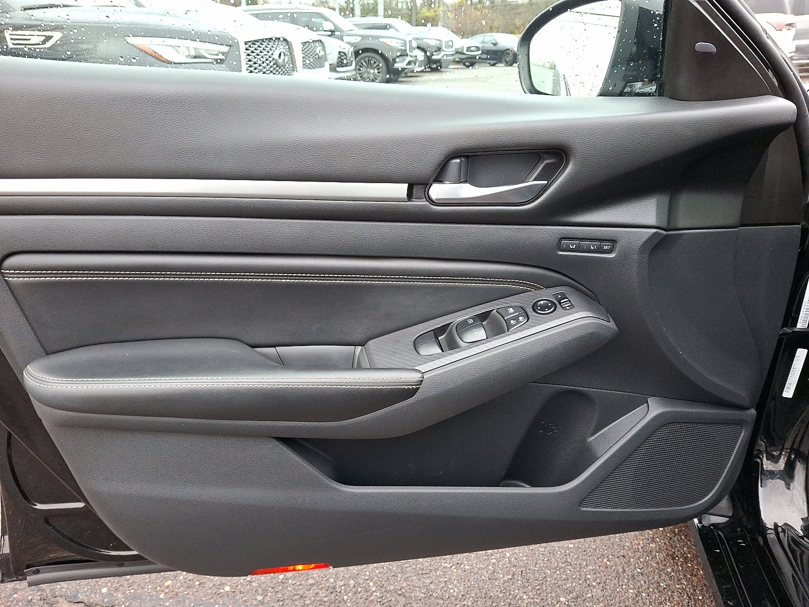 Used 2019 Nissan Altima 2.5 Platinum image 12