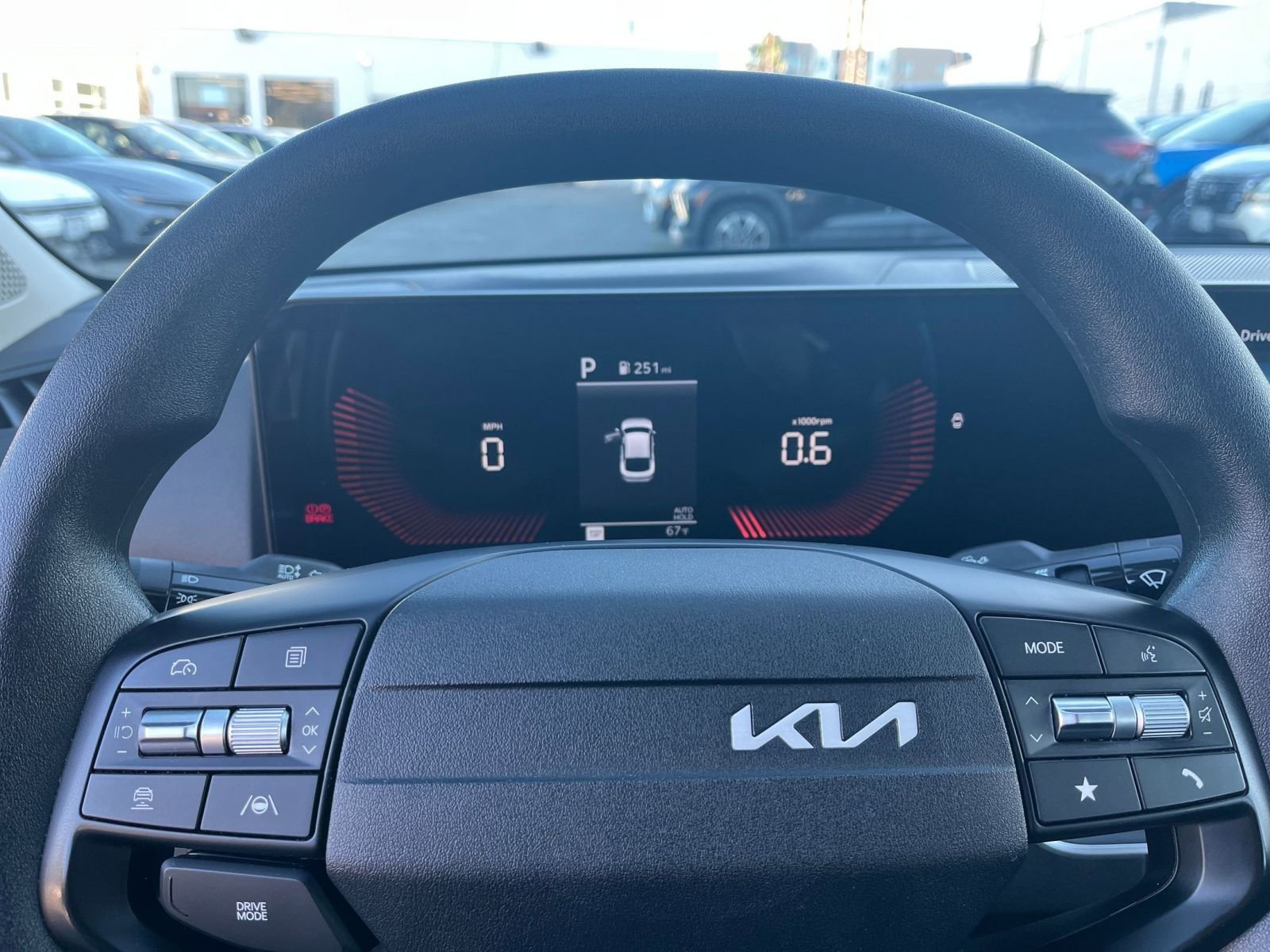 Used 2025 Kia K4 LXS image 27