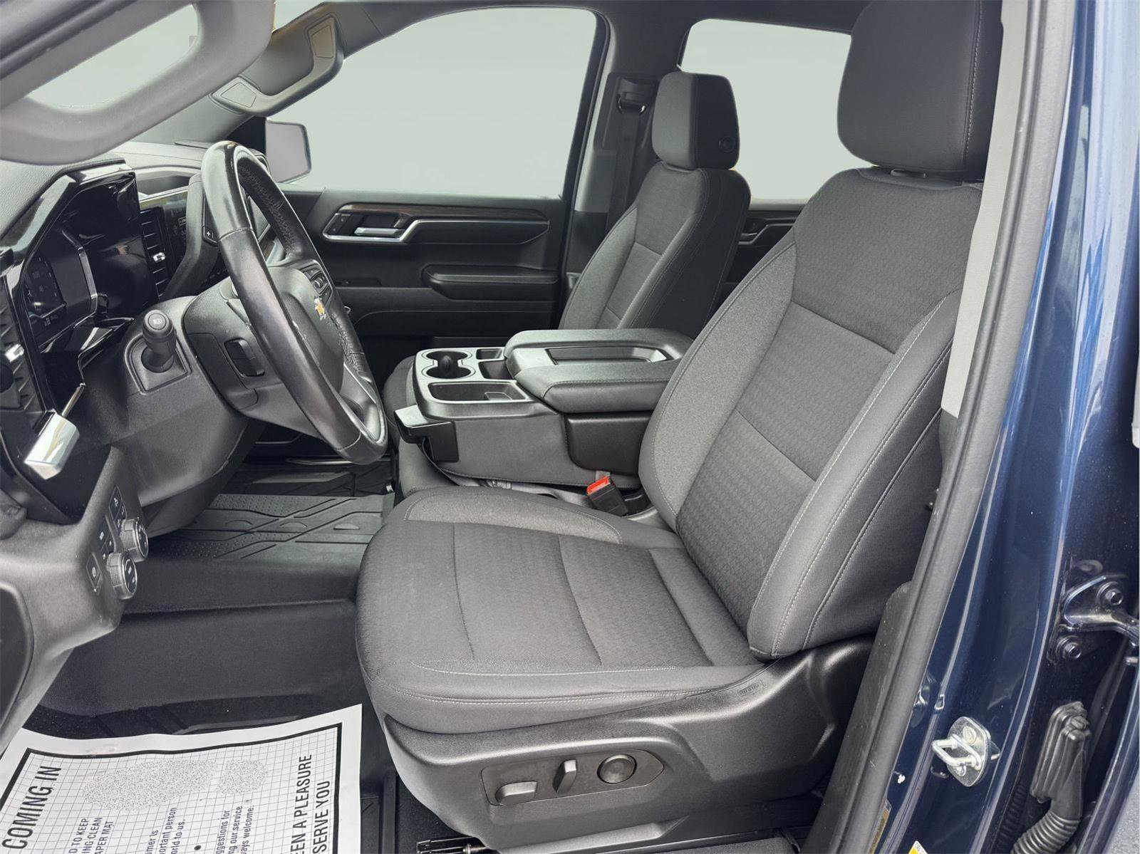 Used 2022 Chevrolet Silverado 1500 LT AWD/4WD image 13