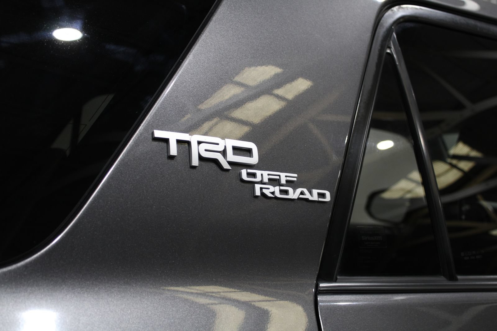 Used 2020 Toyota 4Runner TRD Off-Road Premium w/ Moonroof Package AWD/4WD image 15