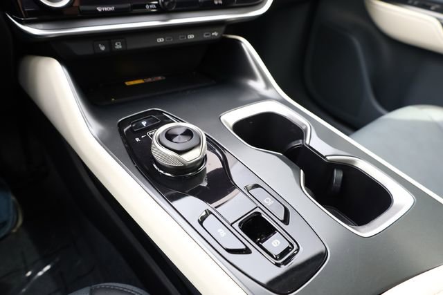 Used 2023 Lexus RZ 450e Premium w/ Technology Package image 21