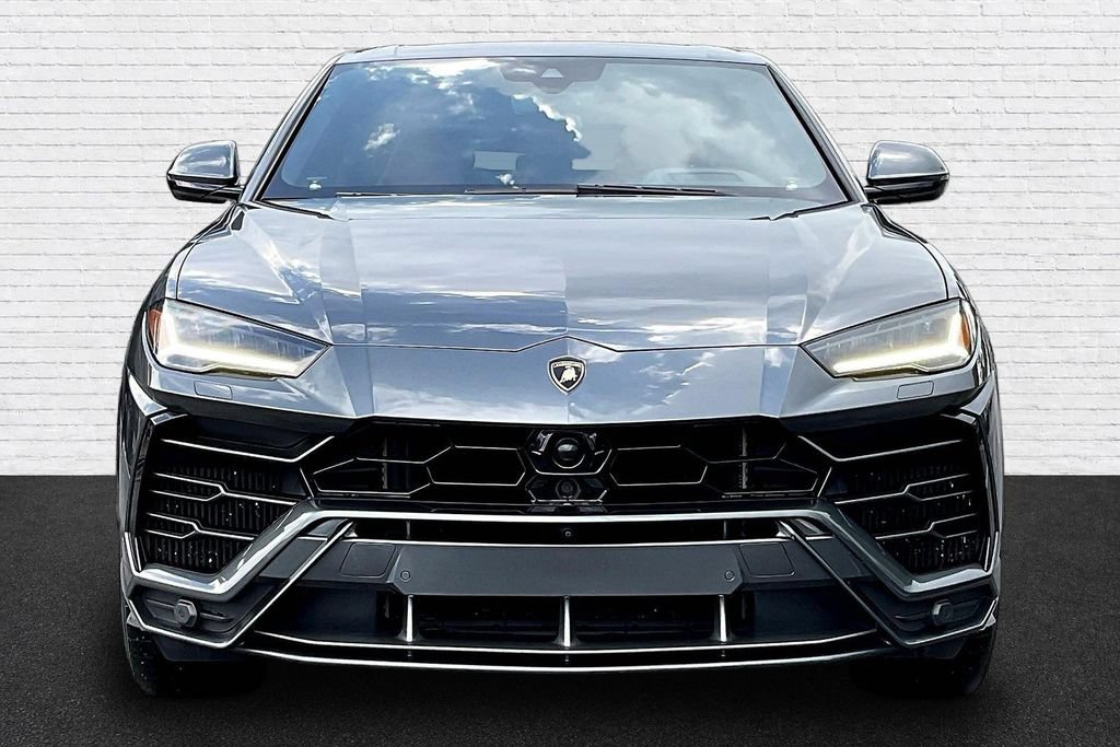 Used 2019 Lamborghini Urus AWD/4WD image 2