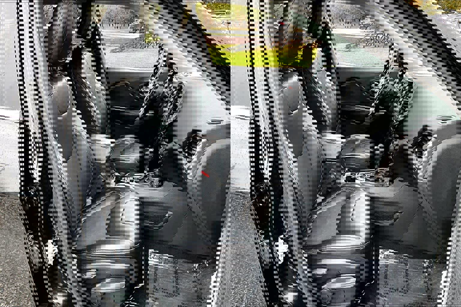 Used 2019 Jeep Cherokee Latitude Plus w/ Cold Weather Group image 9