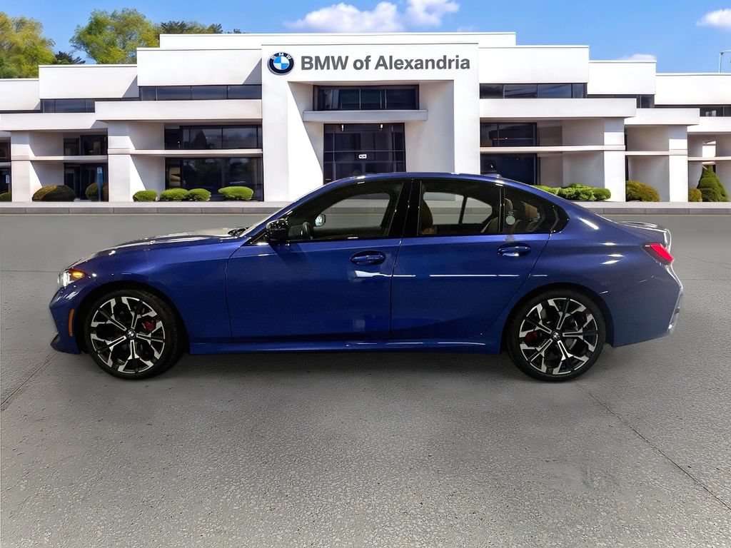 Used 2026 BMW 330i xDrive Sedan w/ M Sport Package AWD/4WD image 8