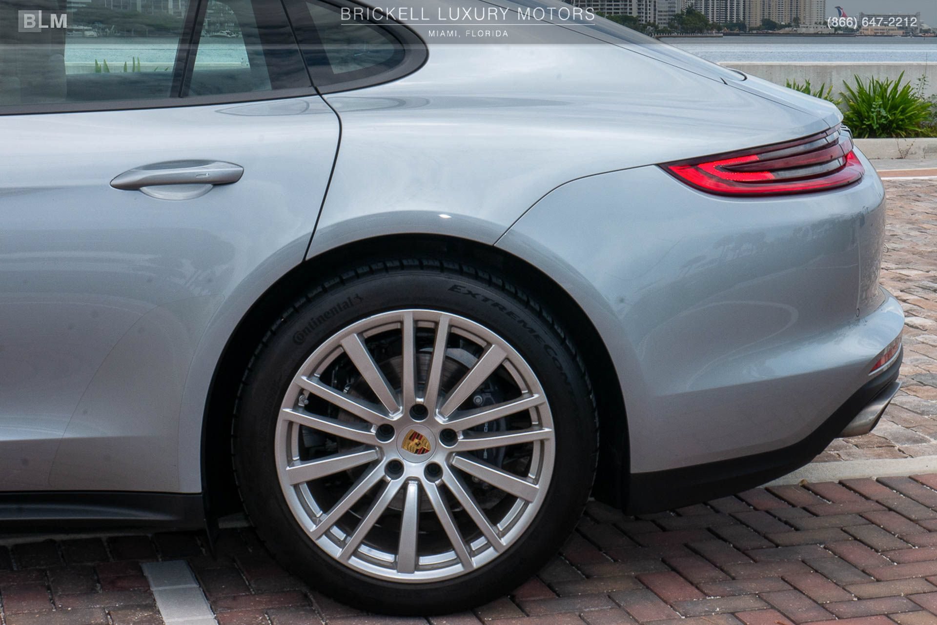 Used 2019 Porsche Panamera RWD image 47