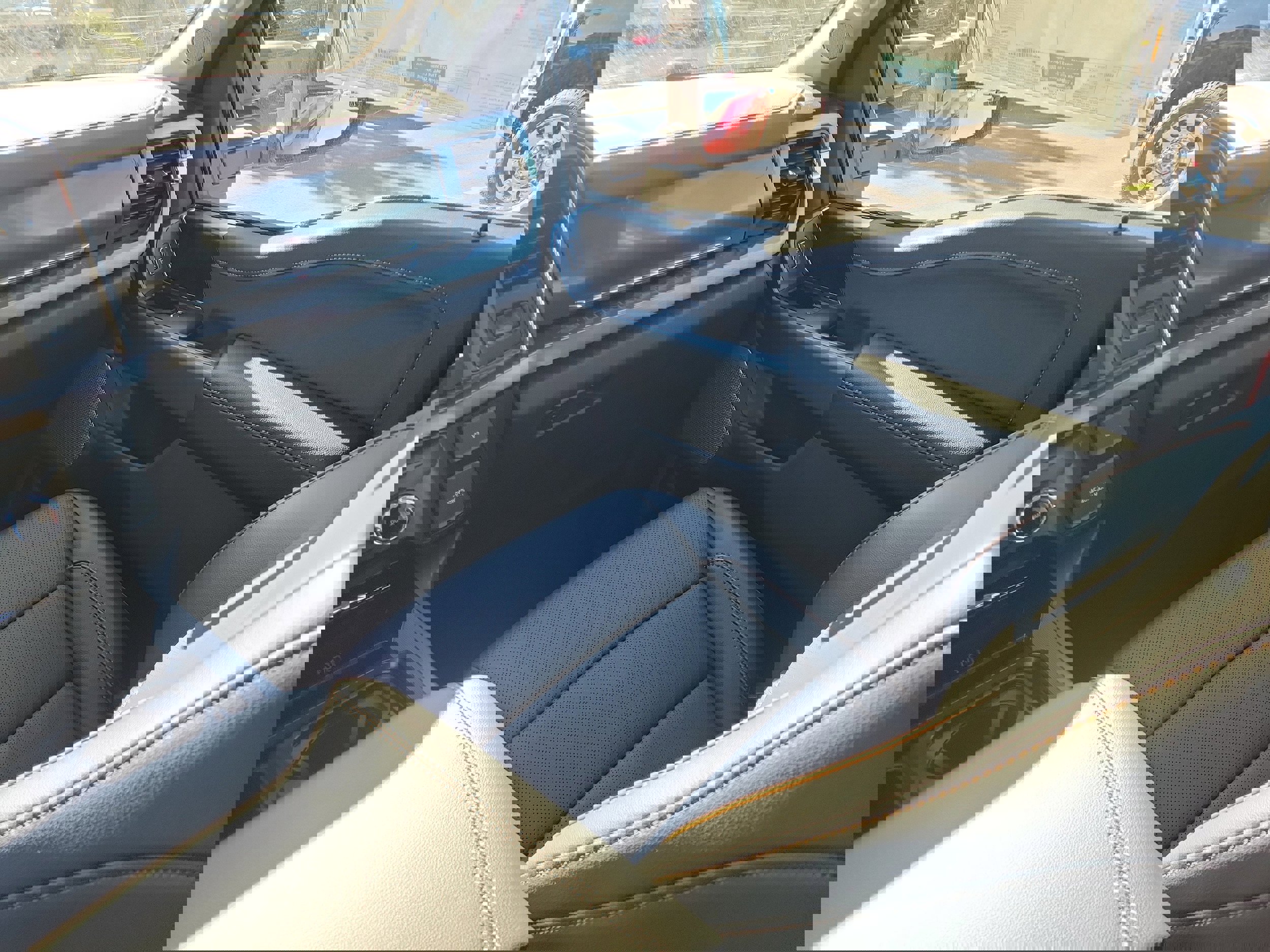 New 2026 Ford F250 Lariat w/ Black Appearance Package image 17