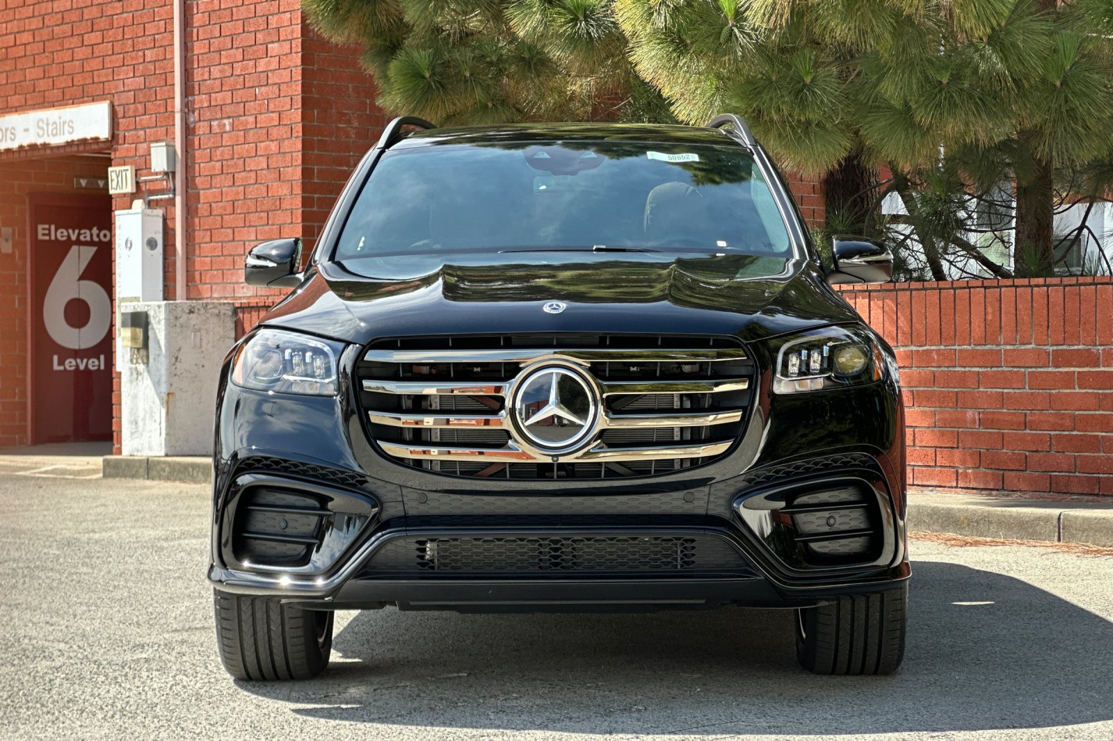 New 2026 Mercedes-Benz GLS 580 4MATIC image 9