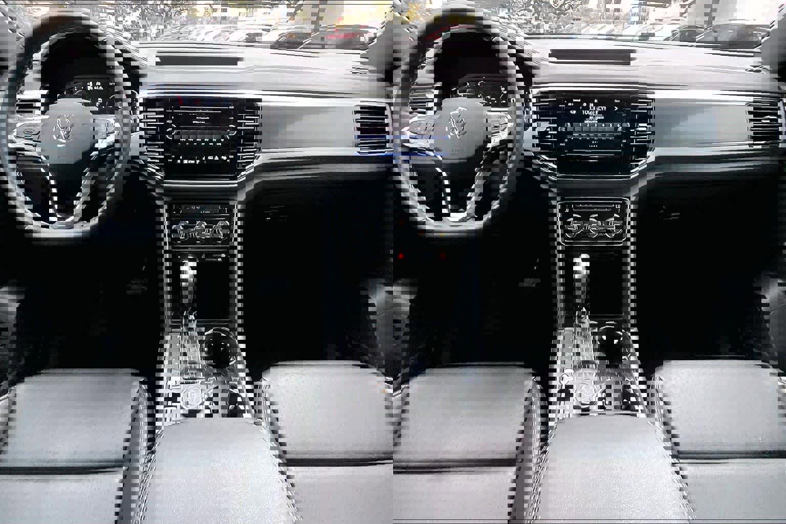 Used 2023 Volkswagen Atlas Cross Sport SEL image 16