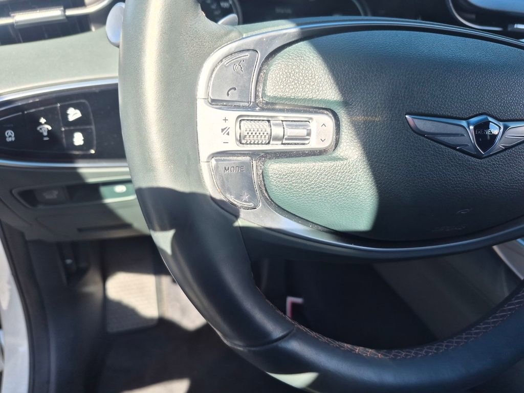 Used 2023 Genesis GV70 2.5T w/ Advanced Package image 15