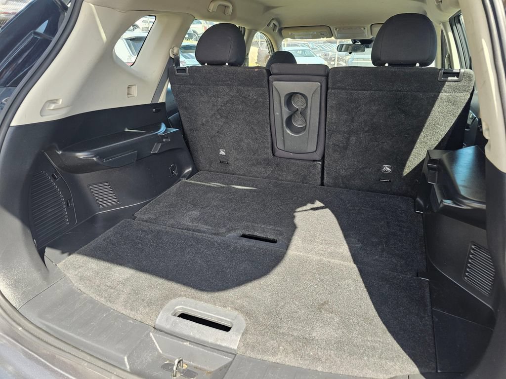 Used 2019 Nissan Rogue S FWD image 15