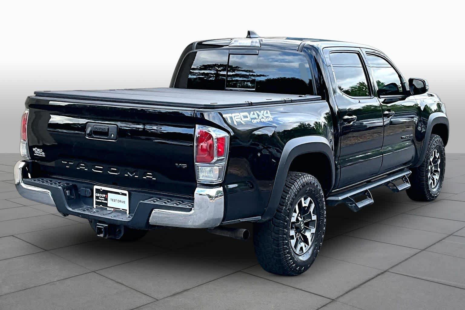 Used 2023 Toyota Tacoma TRD Off-Road AWD/4WD image 13