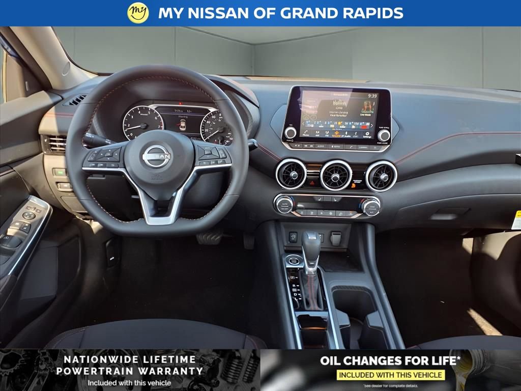 New 2025 Nissan Sentra SR image 5