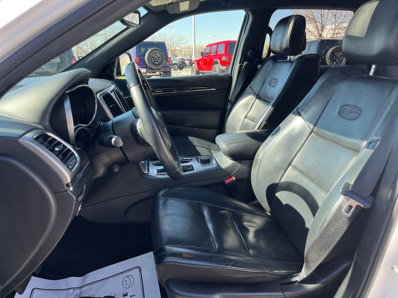 Used 2018 Jeep Grand Cherokee Overland image 12