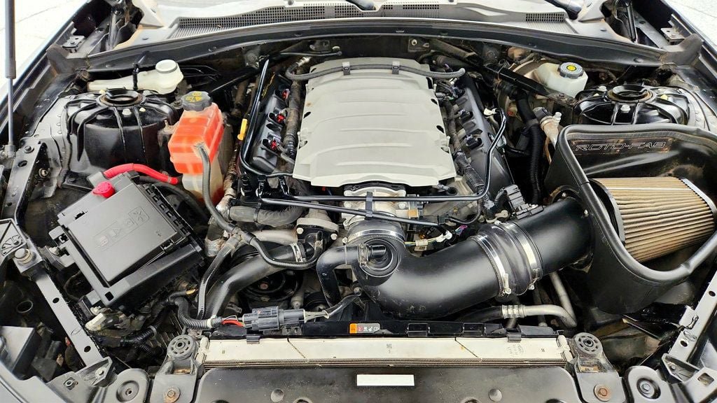 Used 2017 Chevrolet Camaro SS RWD image 27
