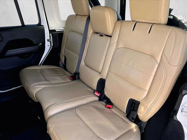 Used 2018 Jeep Wrangler Unlimited Sahara w/ Safetytec Group image 25