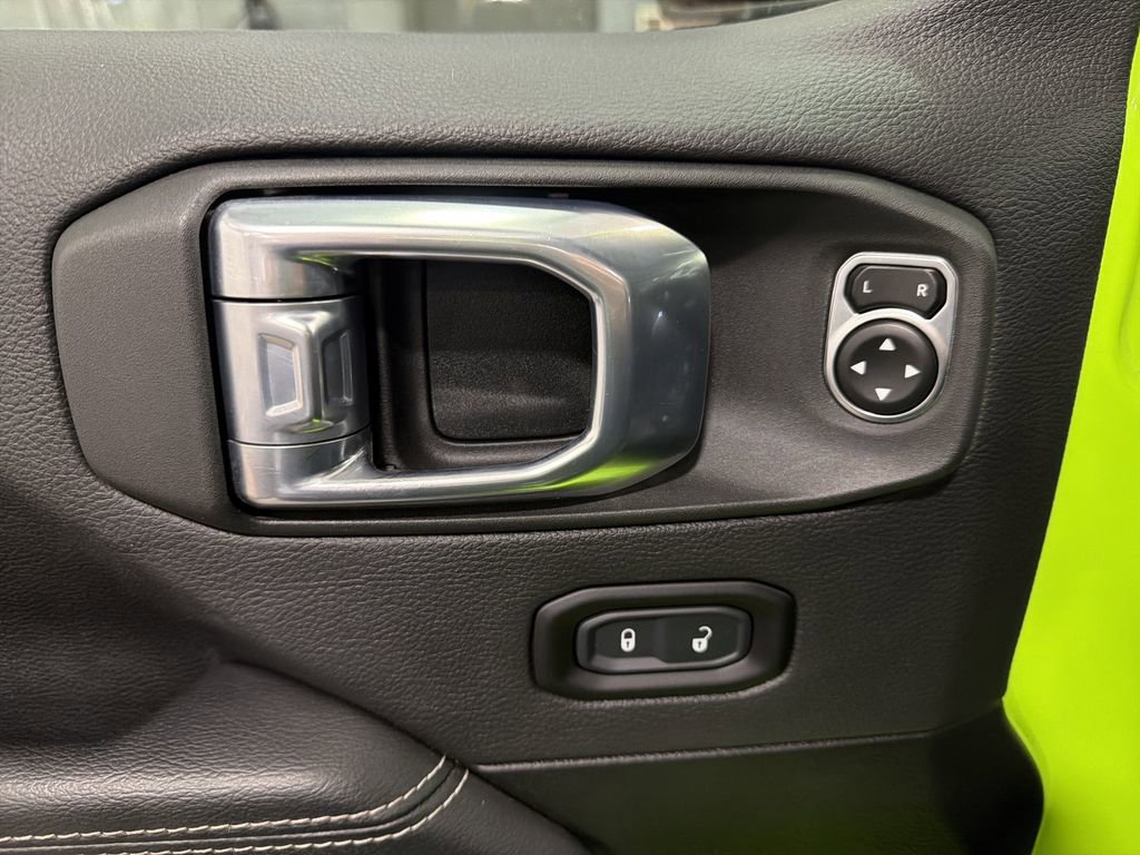 Used 2021 Jeep Gladiator Overland w/ Popular Equipment Package AWD/4WD image 15