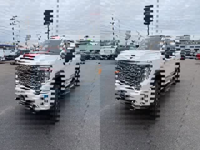 Certified 2022 GMC Sierra 2500 Denali w/ Snow Plow Prep/Camper Package image 3