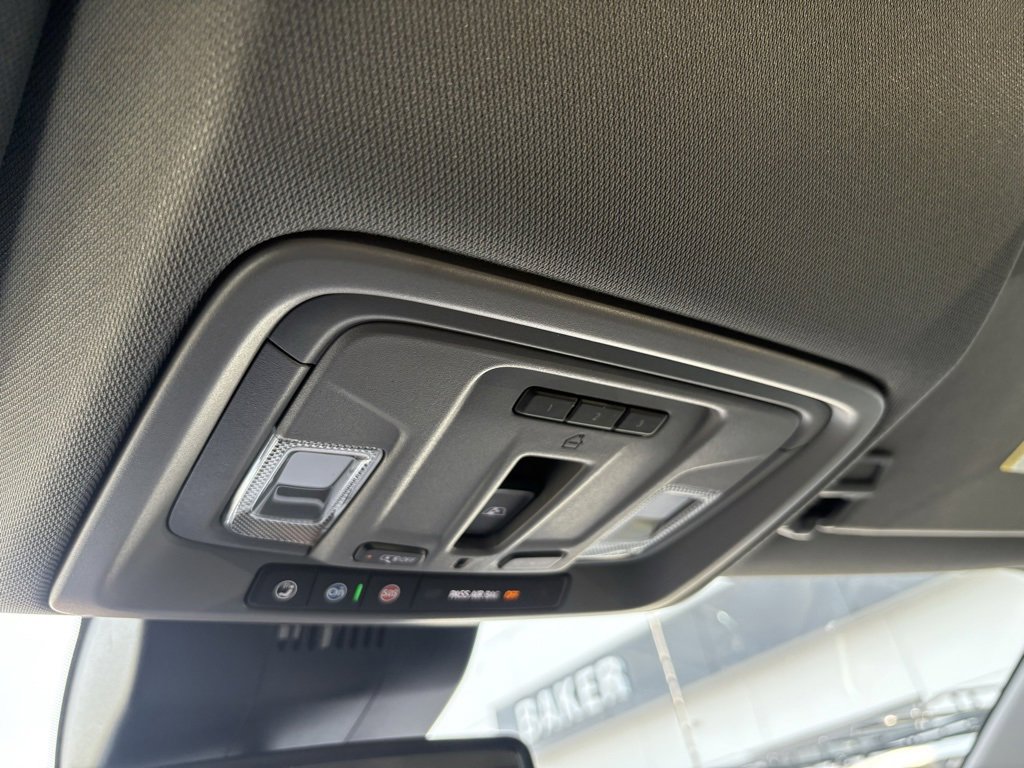 Used 2025 Chevrolet Silverado 2500 LT w/ Safety Package image 32