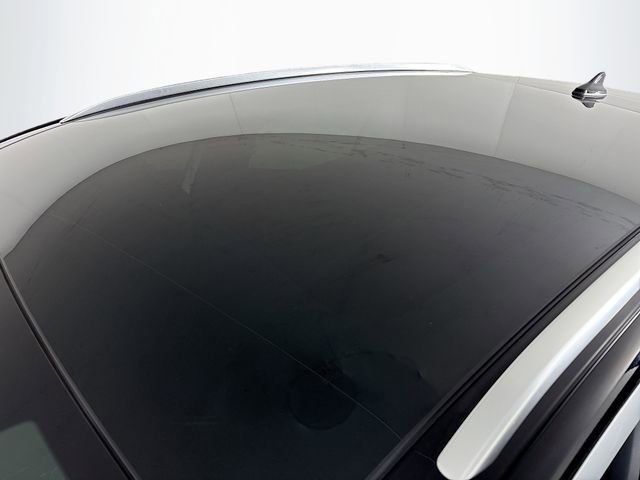 Used 2021 Volkswagen ID.4 Pro S w/ Gradient Package image 22