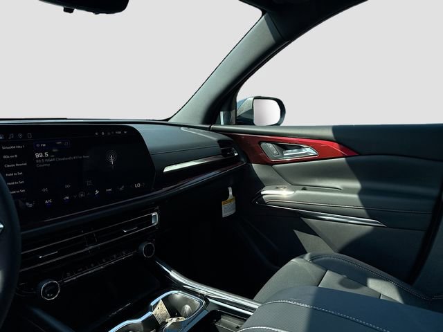 New 2026 Chevrolet Traverse Z71 w/ Driver Confidence Package image 25