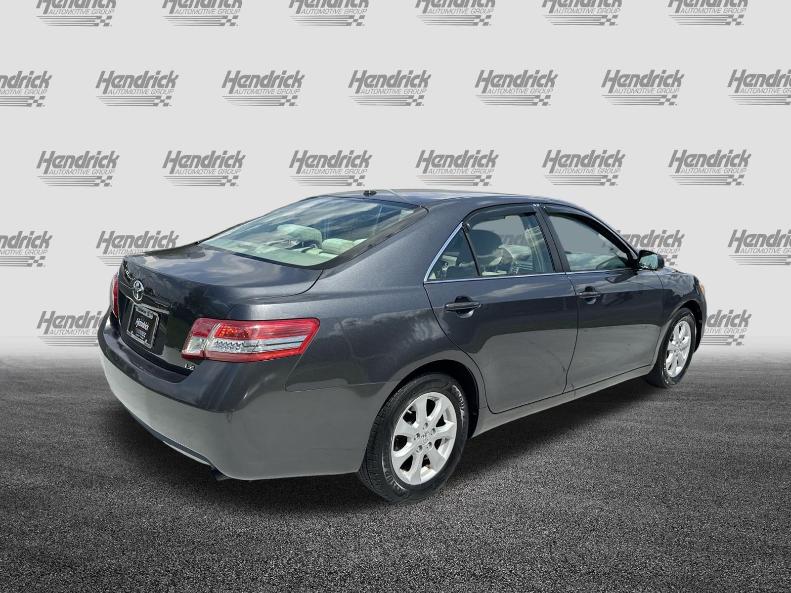 Used 2010 Toyota Camry LE FWD image 10