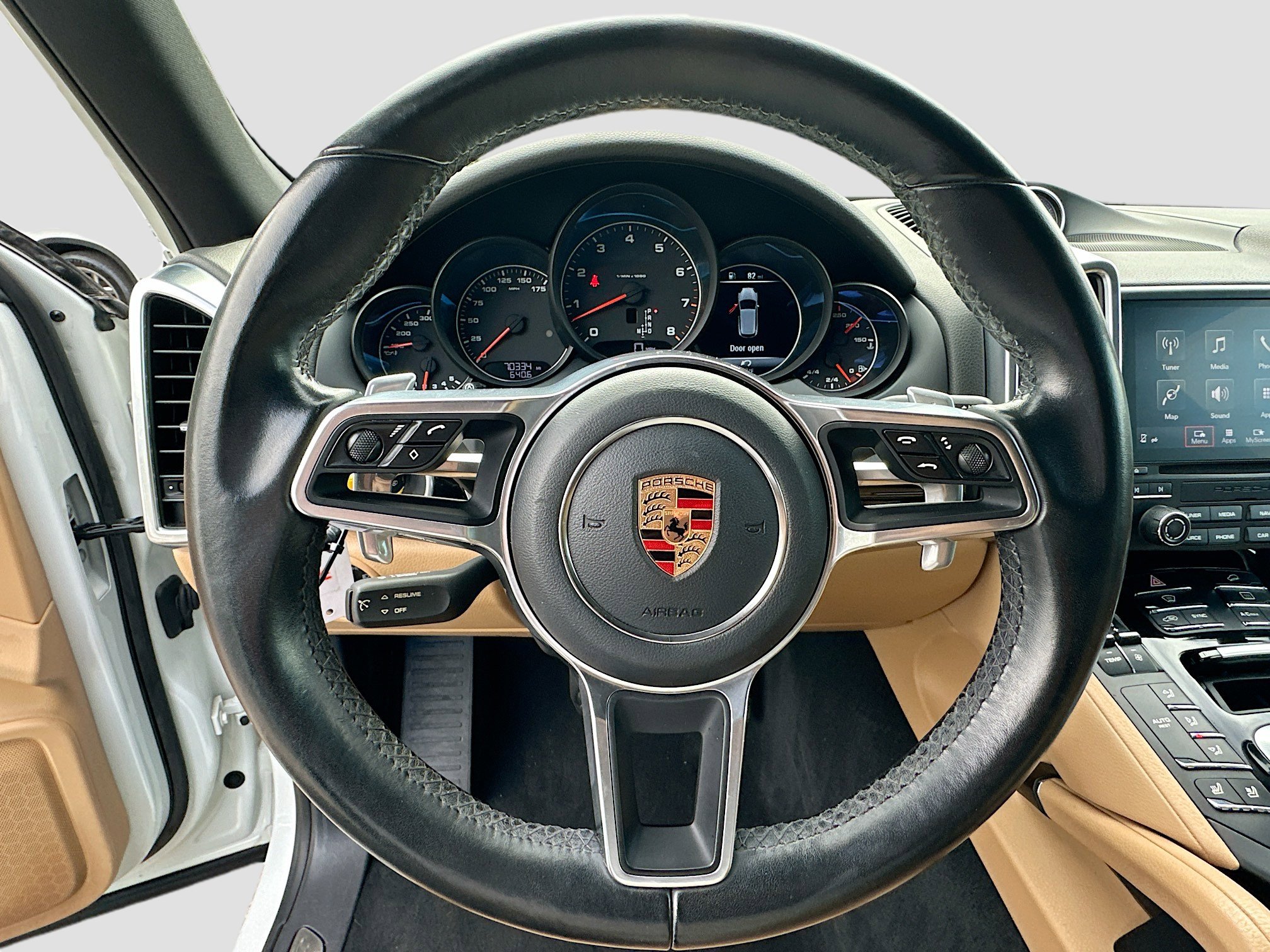 Used 2017 Porsche Cayenne Platinum Edition image 11