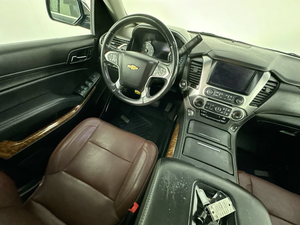 Used 2019 Chevrolet Suburban Premier w/ Premier Plus Edition AWD/4WD image 9