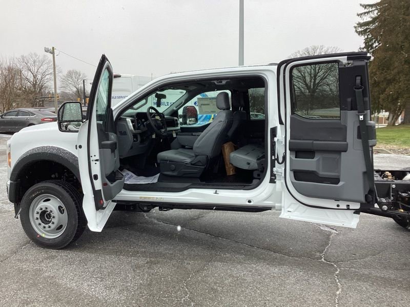 New 2026 Ford F550 4x4 SuperCab Super Duty w/ XL Chrome Package image 18