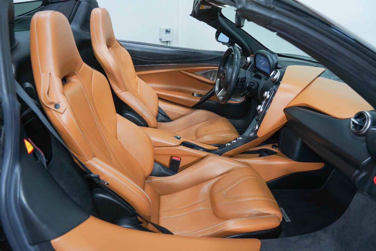 Used 2020 McLaren 720S Luxury image 11