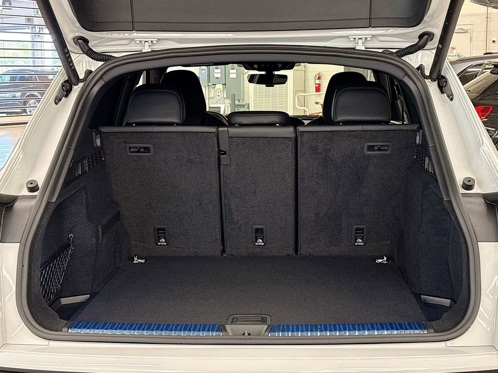 New 2026 Audi SQ5 Premium Plus image 22