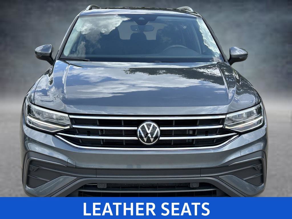 Certified 2023 Volkswagen Tiguan SE w/ Panoramic Sunroof Package FWD image 10