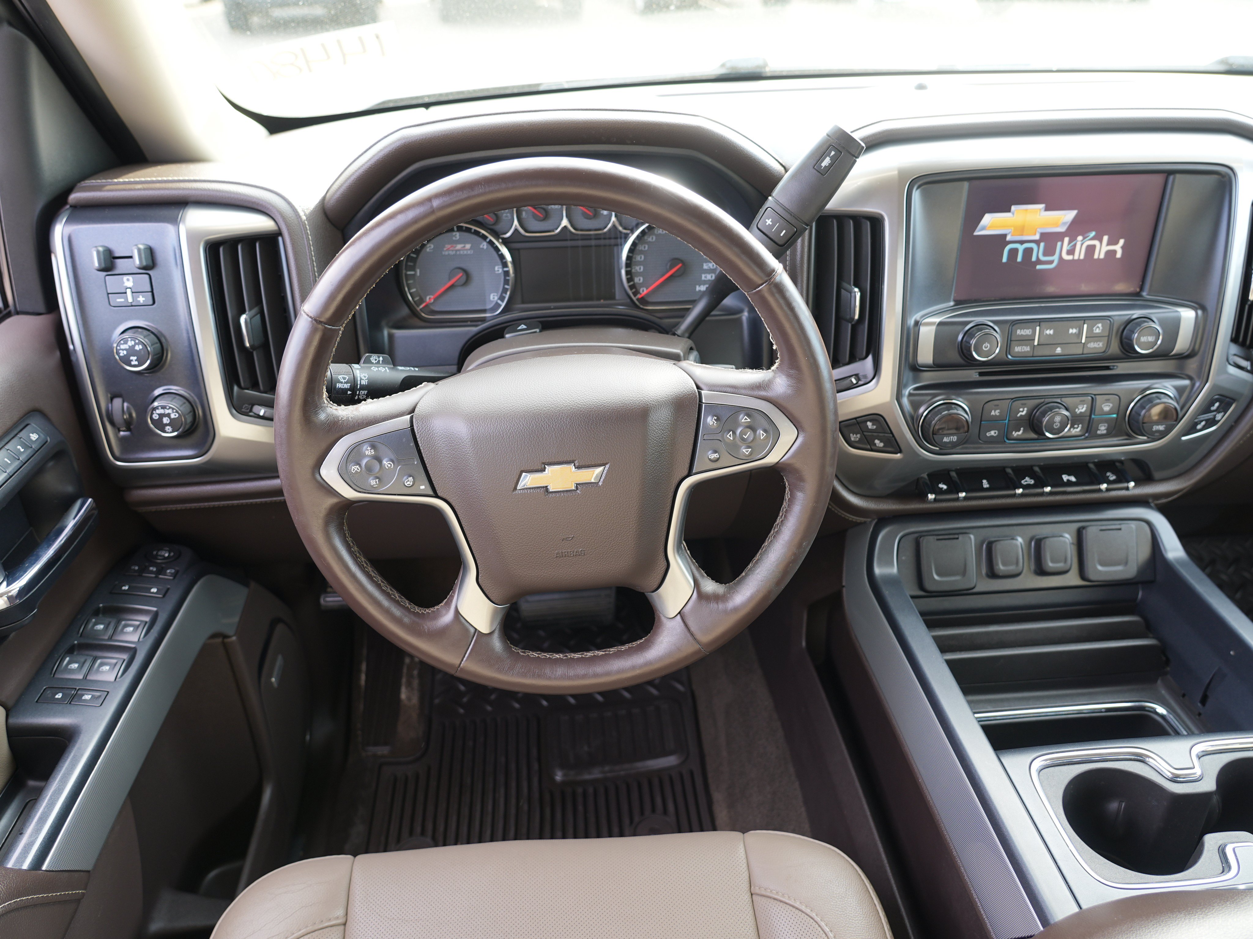 Used 2014 Chevrolet Silverado 1500 LTZ Z71 w/ LTZ Plus Package AWD/4WD image 18