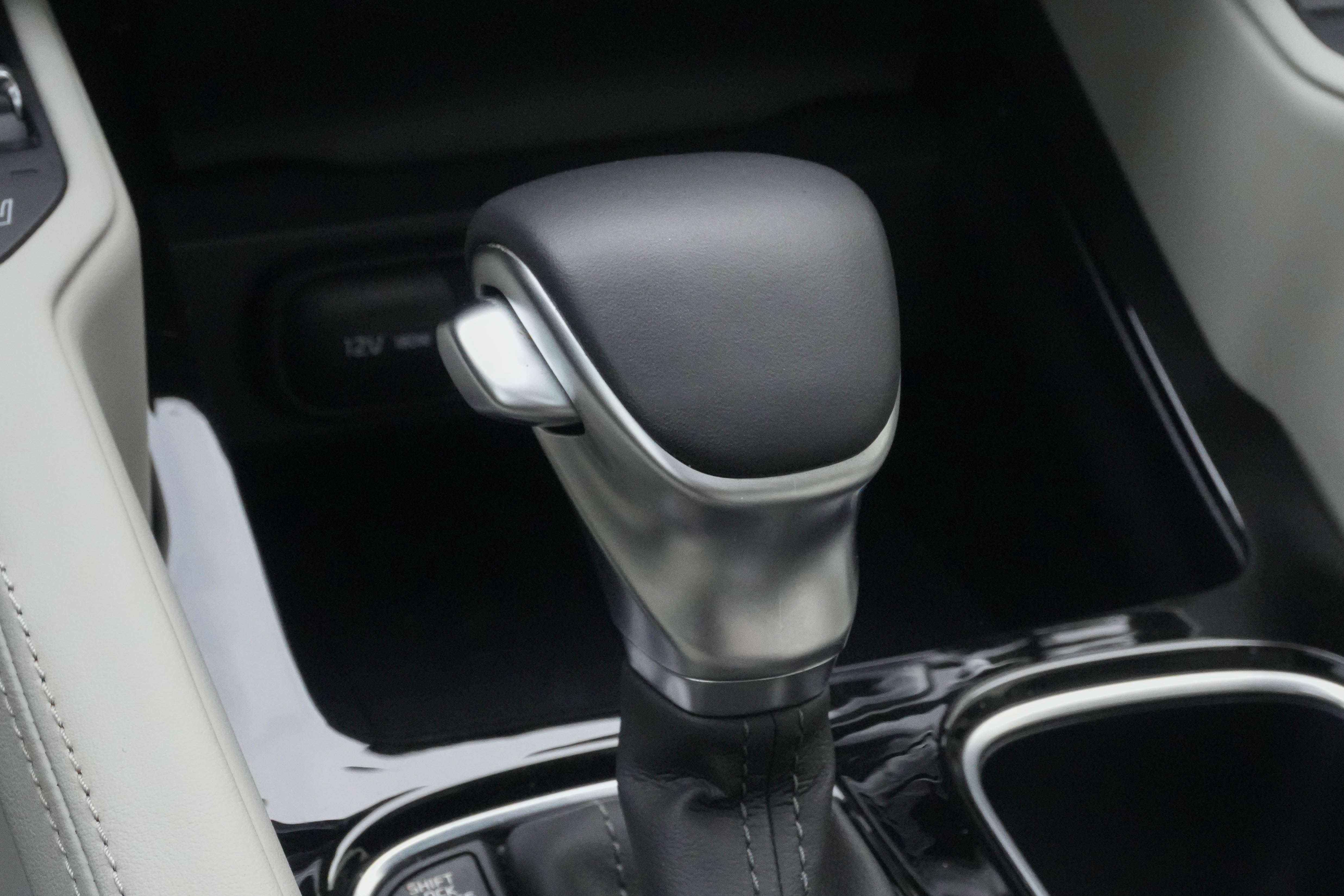 Used 2025 Kia Telluride EX w/ EX Captain's Chair Package image 28