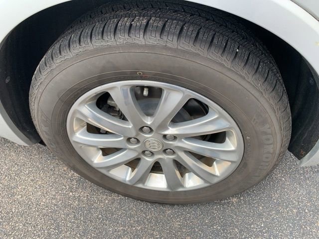 Used 2019 Buick Envision Essence FWD image 18