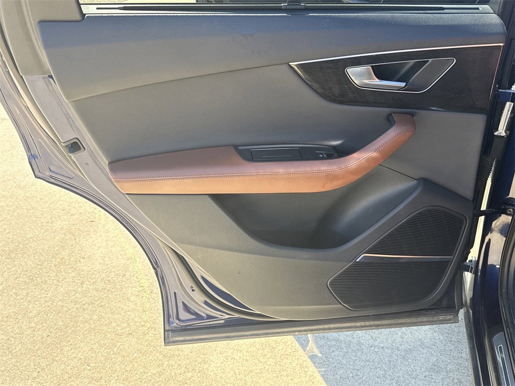 Used 2021 Audi Q7 3.0T Premium Plus w/ Executive Package image 21