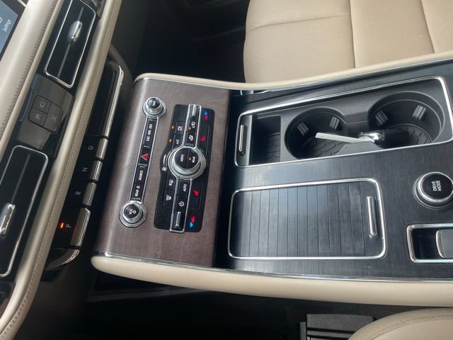 Used 2022 Lincoln Aviator Reserve AWD/4WD image 28