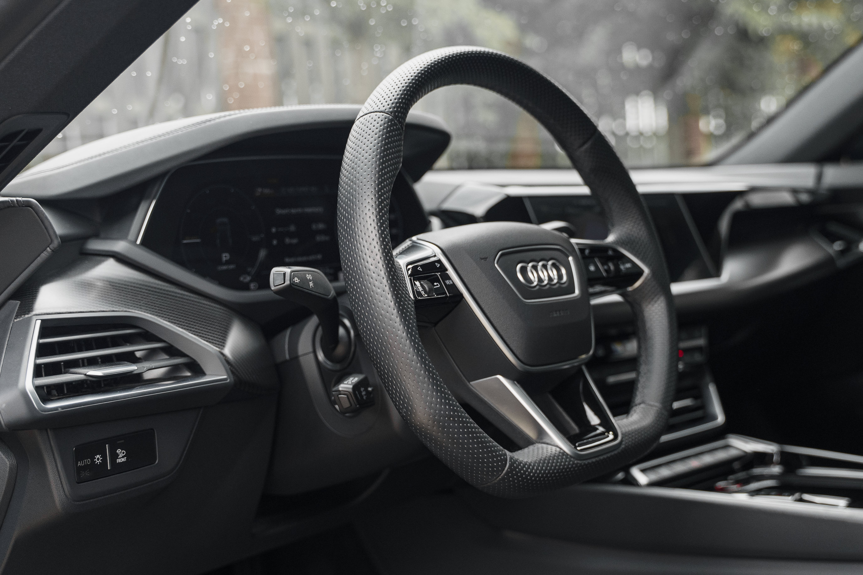 Certified 2023 Audi e-tron GT Premium Plus AWD/4WD image 7