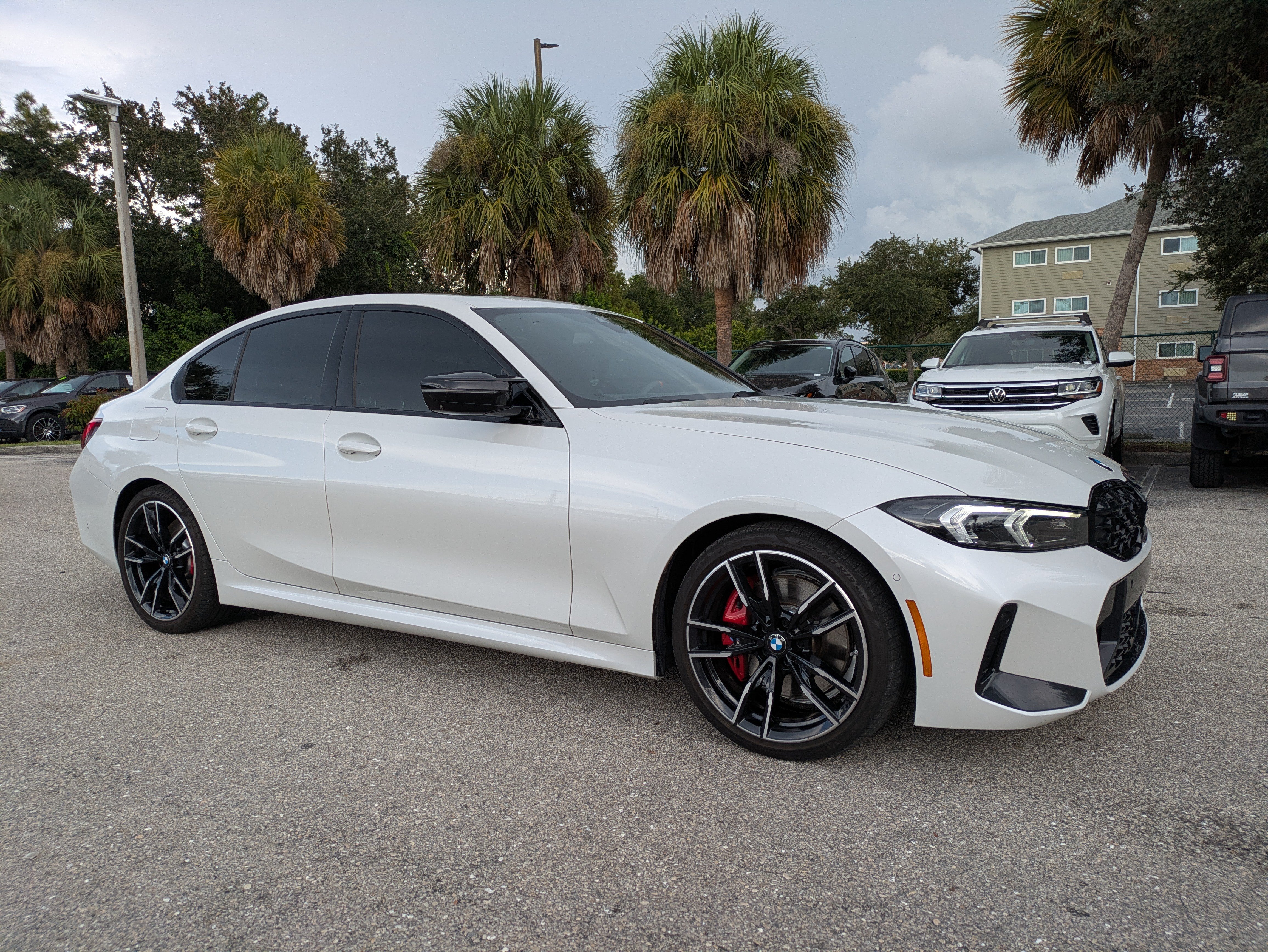 Used 2025 BMW M340i w/ Premium Package RWD image 2