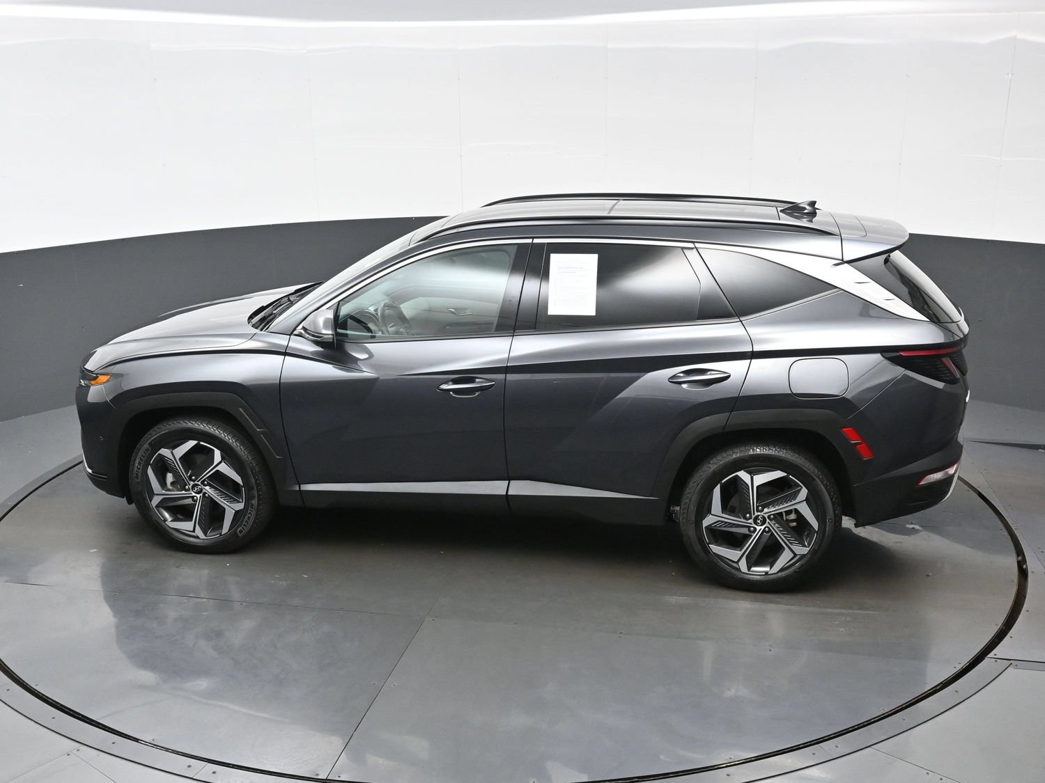 Certified 2024 Hyundai Tucson Limited AWD/4WD image 38