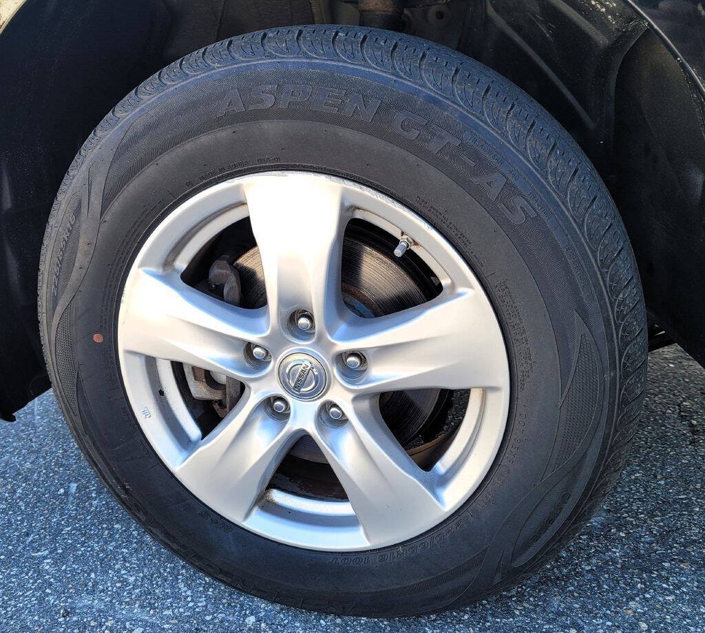 Used 2016 Nissan Quest SV FWD image 17