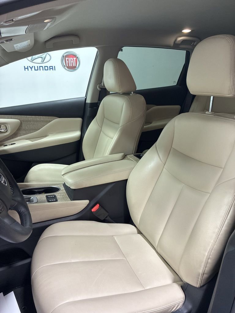Used 2024 Nissan Murano SV AWD/4WD image 9
