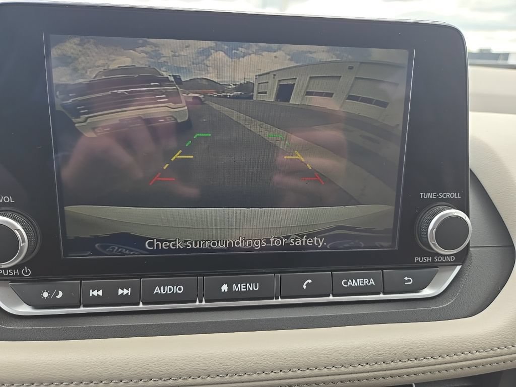 Used 2025 Nissan Rogue SV AWD/4WD image 20
