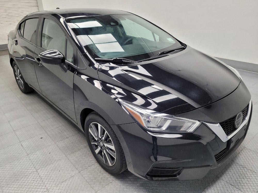 Used 2021 Nissan Versa SV FWD image 11